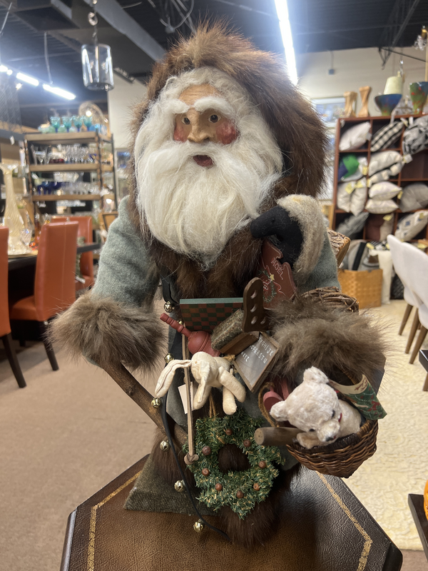 Old World Santas XMas Seasonal