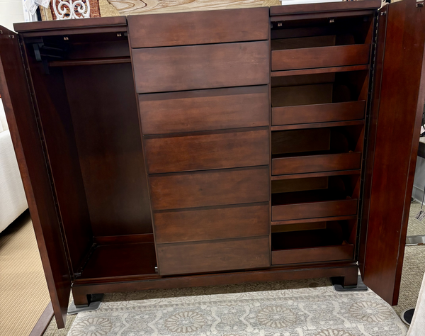 Drexel Heritage Chest