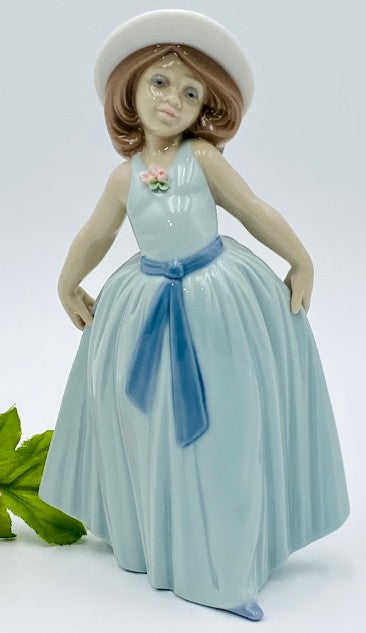 Lladro China Collectible