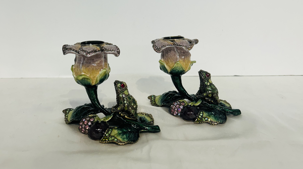 Two's Company Candleholder