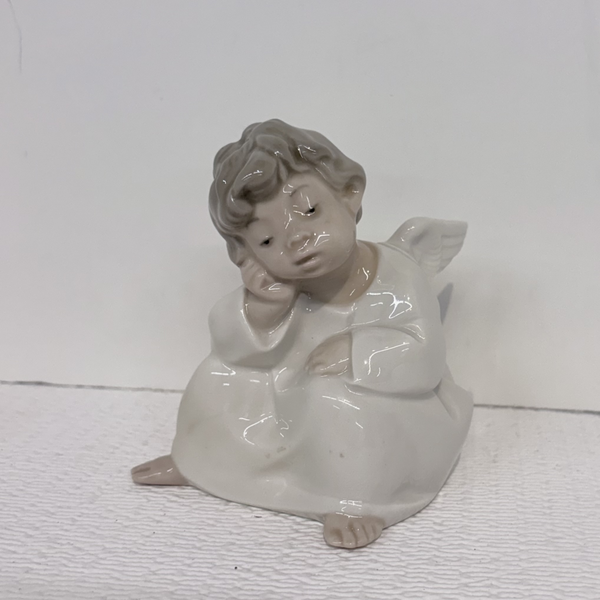 Lladro China Collectible