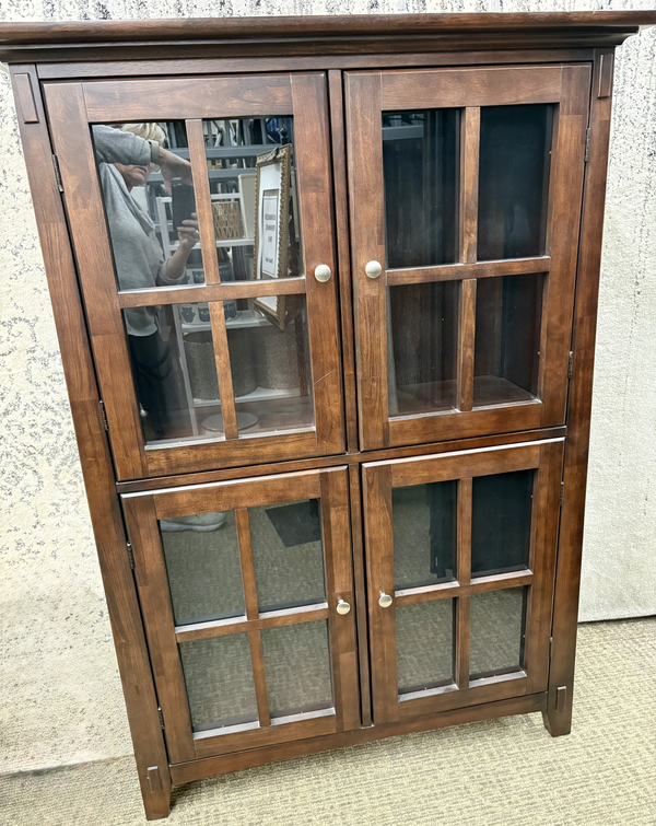 2dr Pane Glass Bookcase
