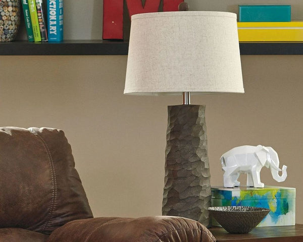 Ashley Sinda Lamp