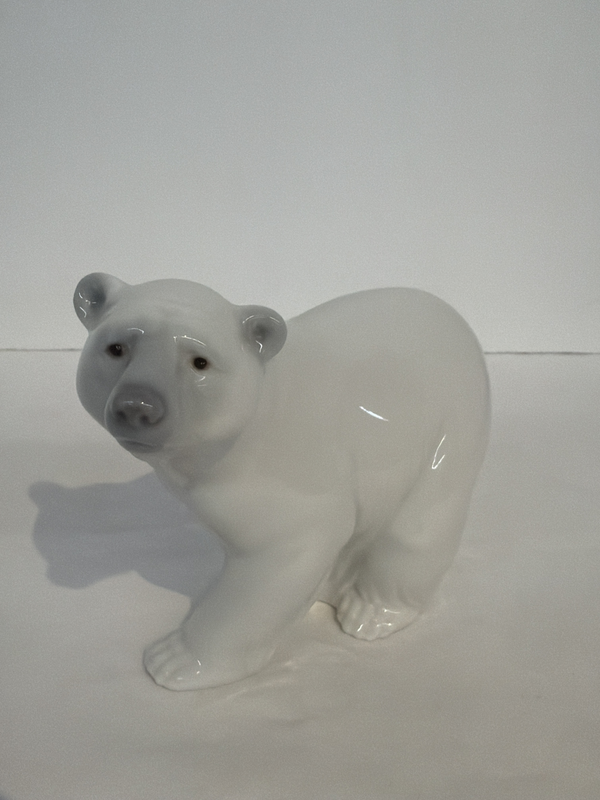 Lladro China Collectible