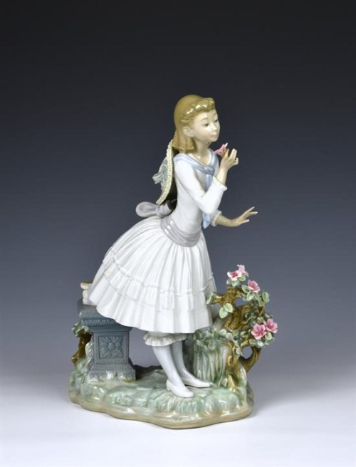 Lladro China Collectible