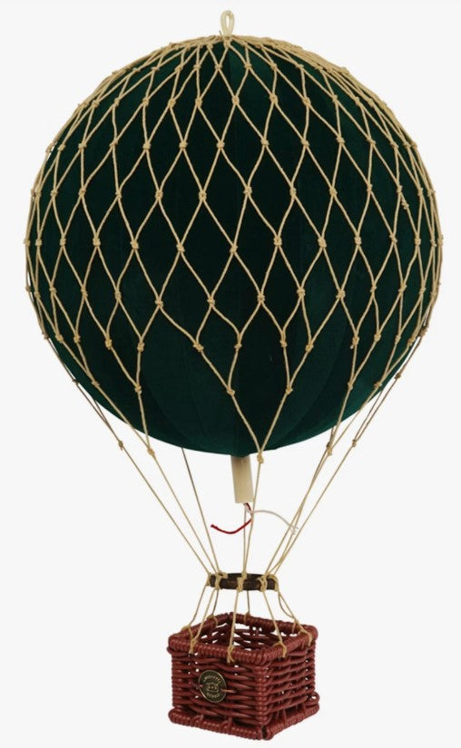 Travels Light Decor
