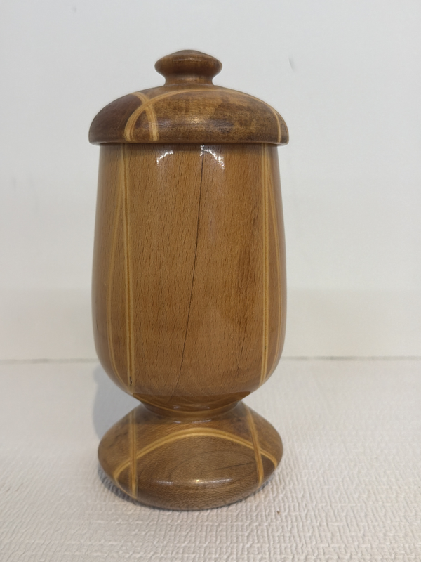 Urn