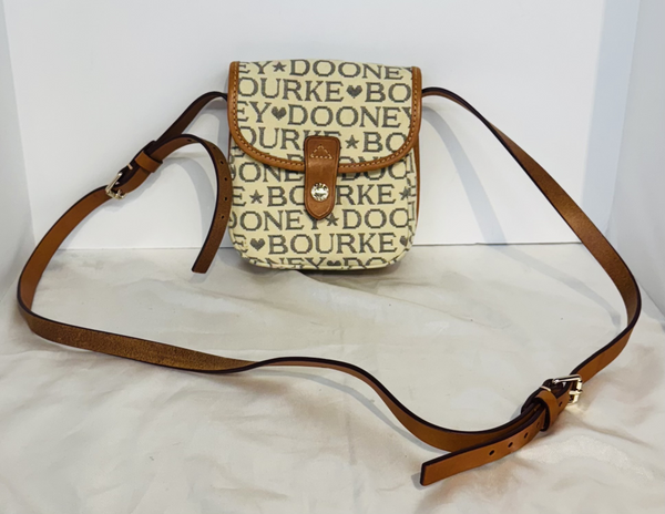 Dooney & Bourke Handbag