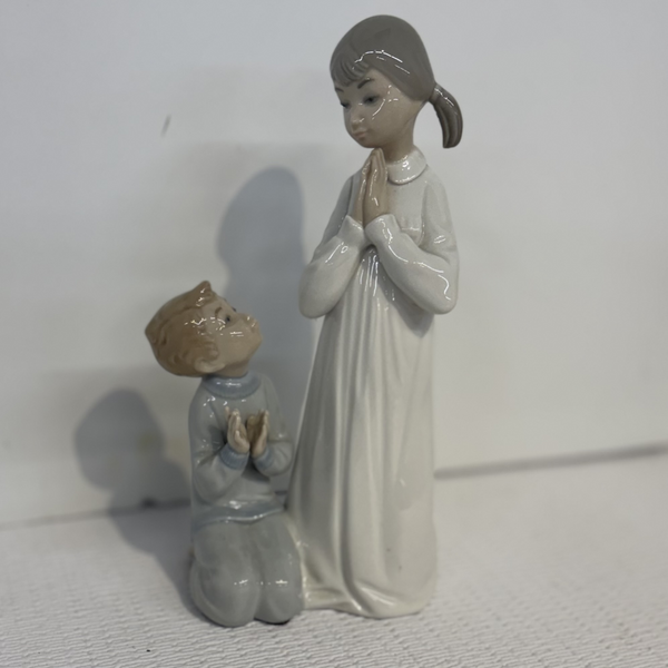 Lladro China Collectible