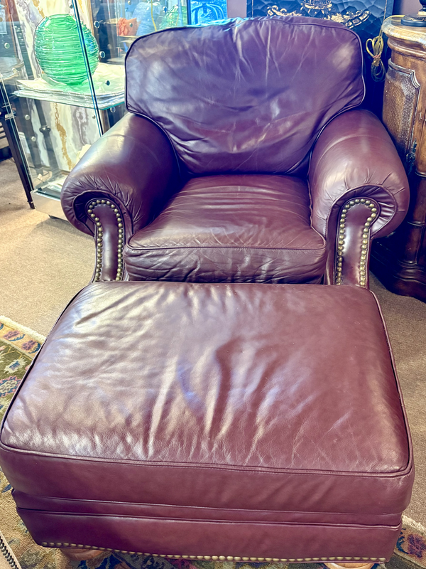 Bradington Young Chair+Ottoman