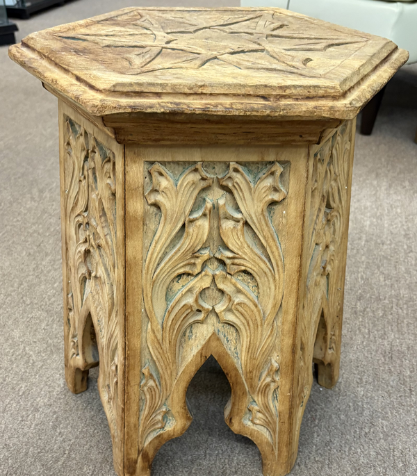 Accent Table