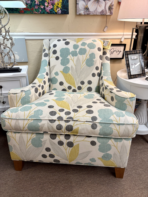 Highland House Living Chair