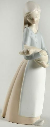 Lladro China Collectible