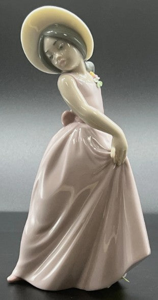 Lladro China Collectible