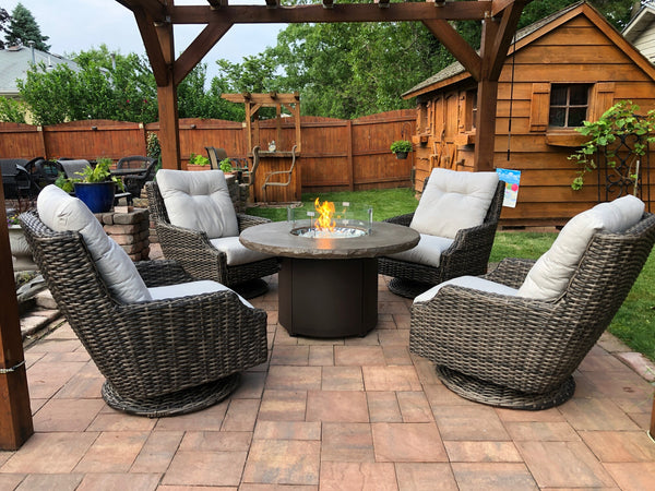 Lloyd Flanders Outdoor Chair