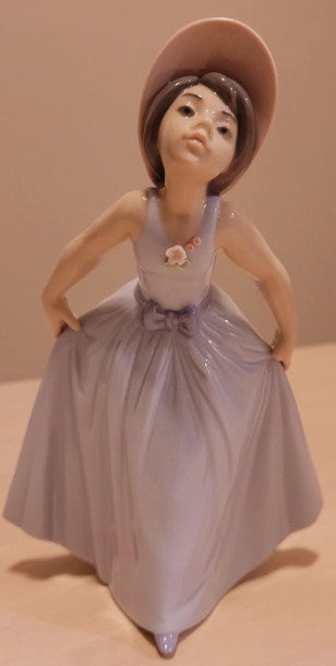 Lladro China Collectible