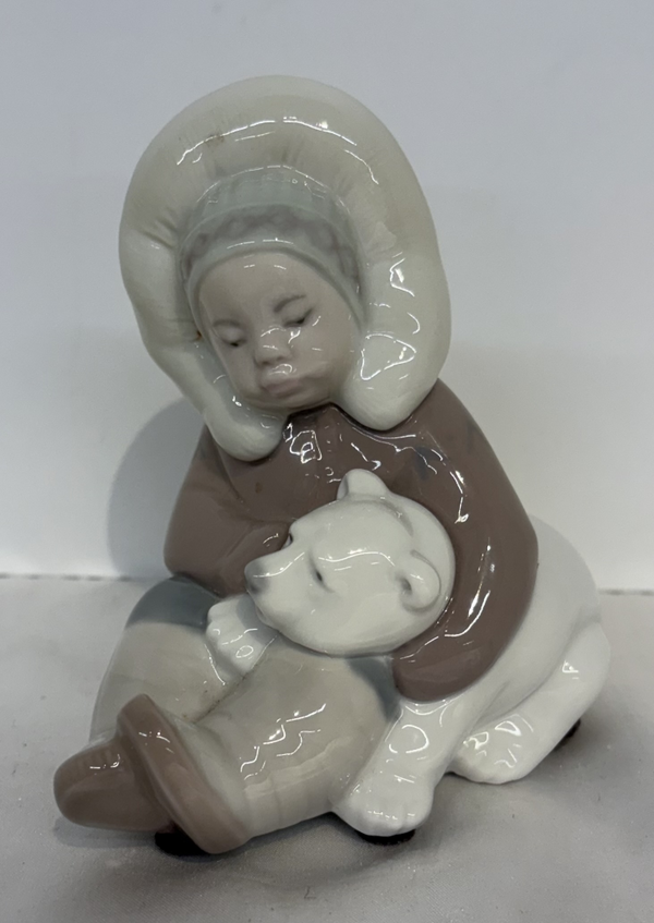 Lladro China Collectible