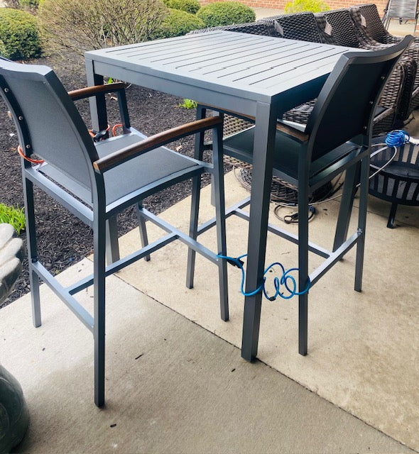 Lloyd Flanders Outdoor Table