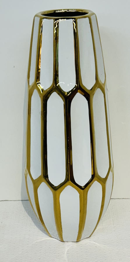 Apropos Vase